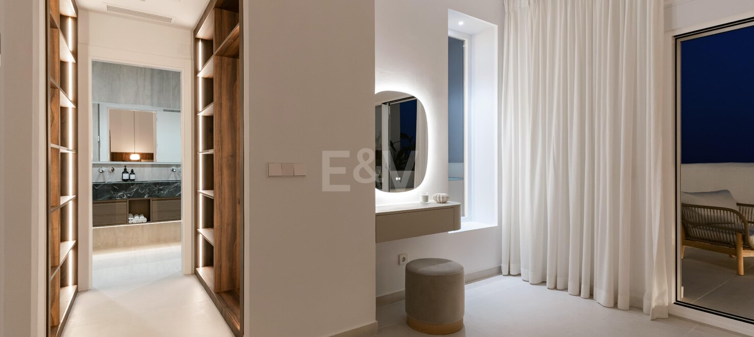 Eck-Duplex-Penthouse in geschlossener Wohnanlage mit privatem Tauchbecken & Meerblick