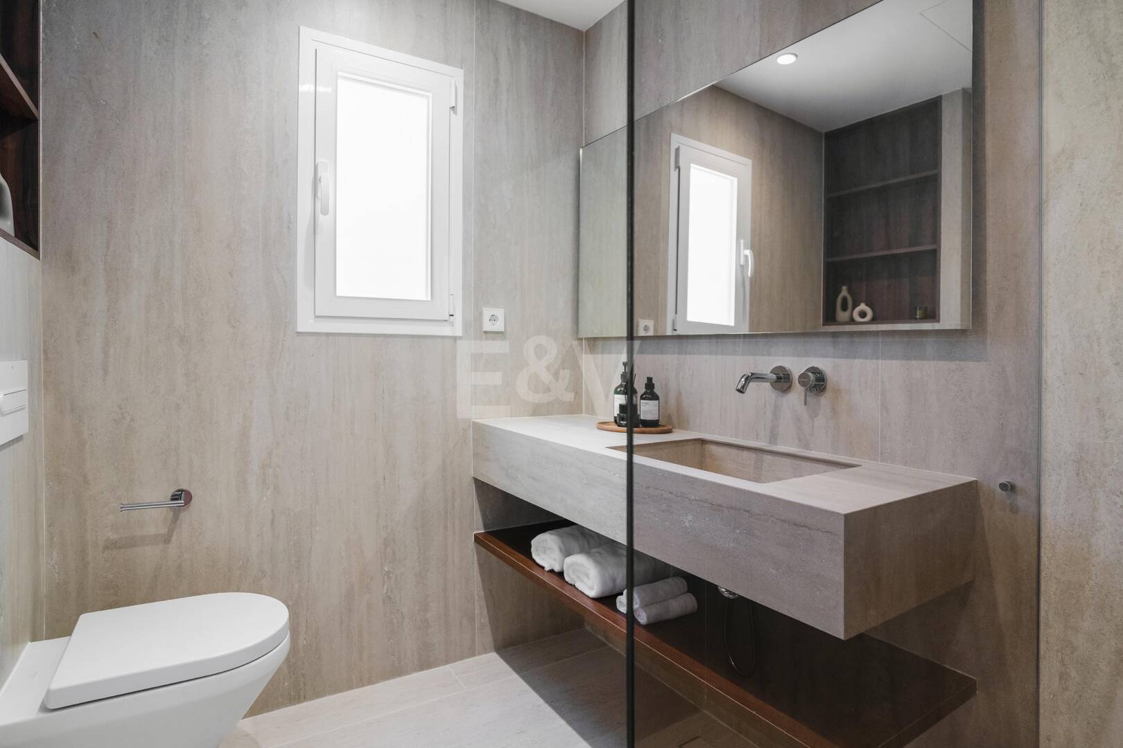 Eck-Duplex-Penthouse in geschlossener Wohnanlage mit privatem Tauchbecken & Meerblick