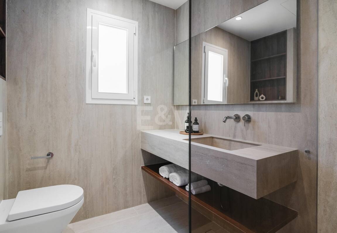 Eck-Duplex-Penthouse in geschlossener Wohnanlage mit privatem Tauchbecken & Meerblick