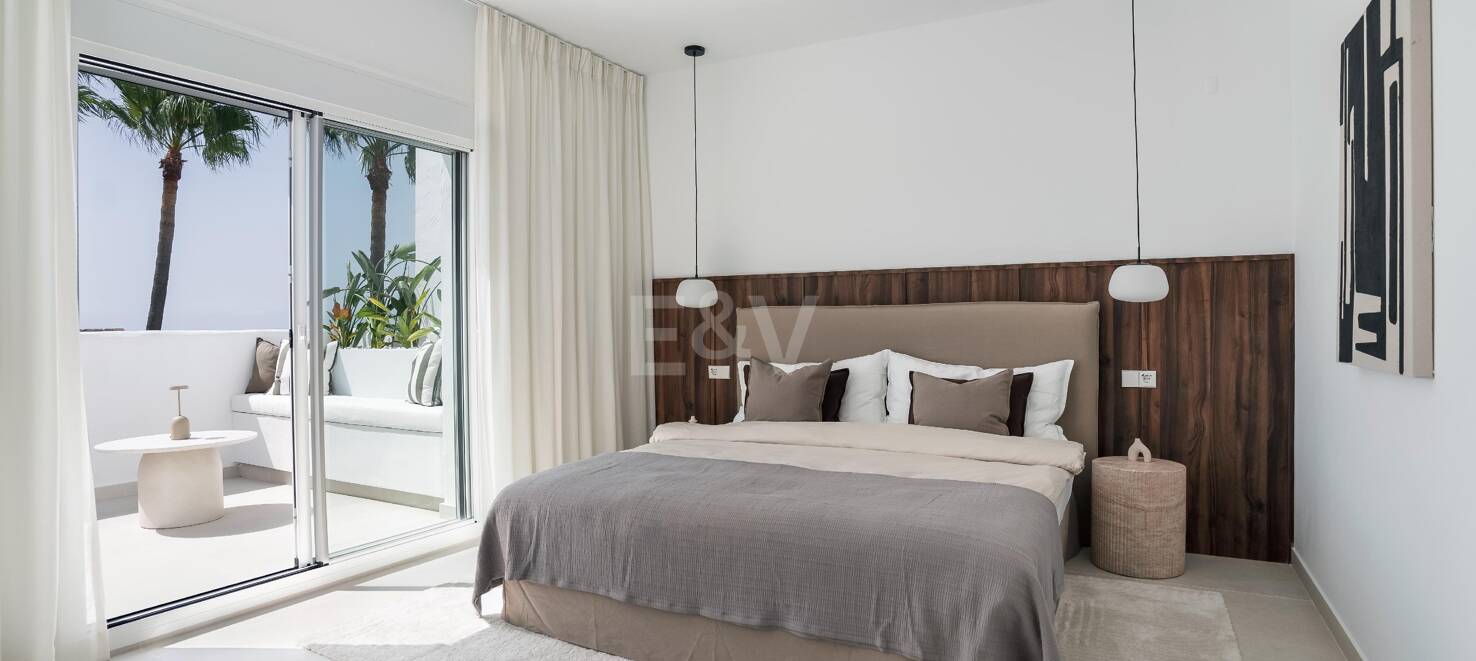Eck-Duplex-Penthouse in geschlossener Wohnanlage mit privatem Tauchbecken & Meerblick