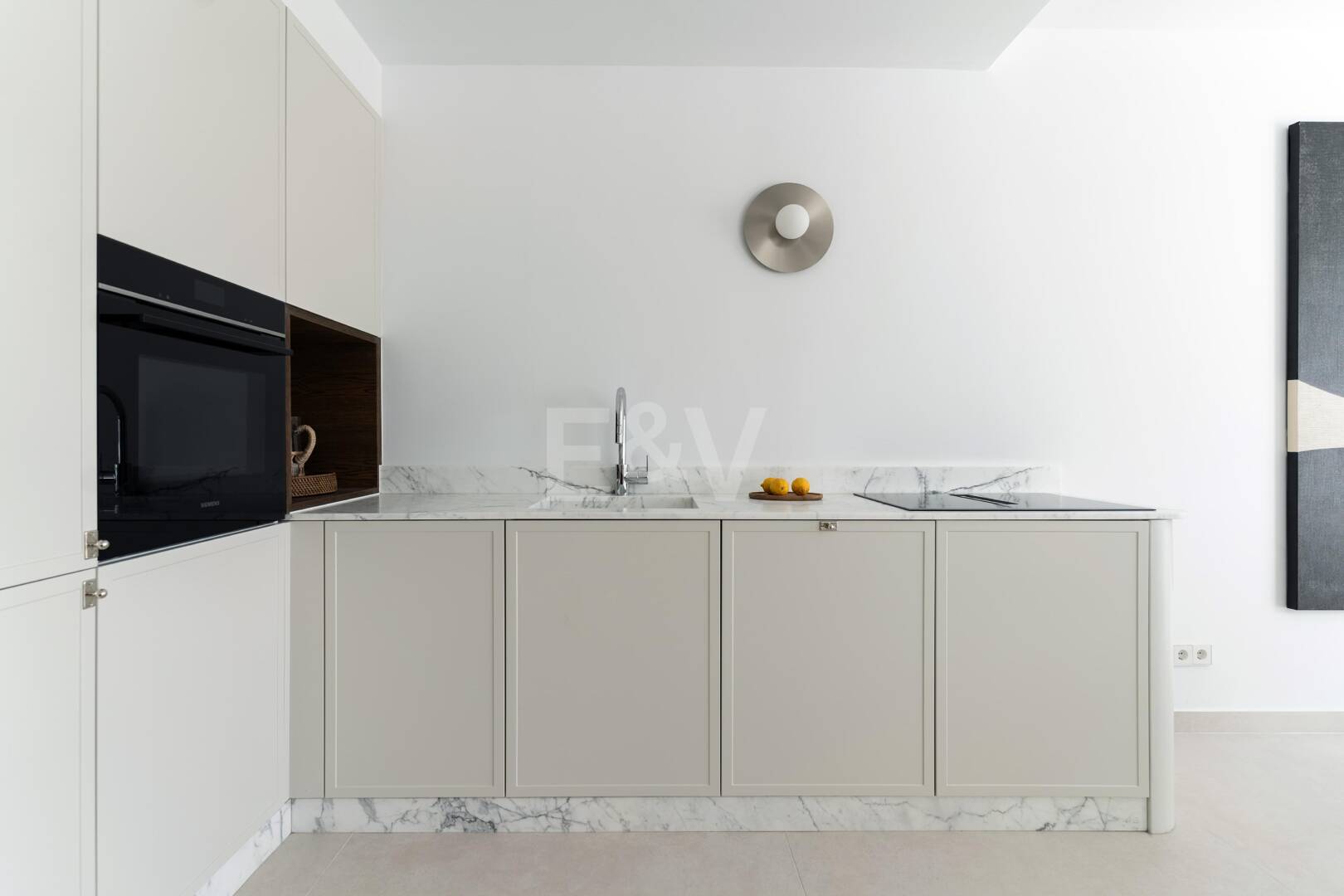 Eck-Duplex-Penthouse in geschlossener Wohnanlage mit privatem Tauchbecken & Meerblick