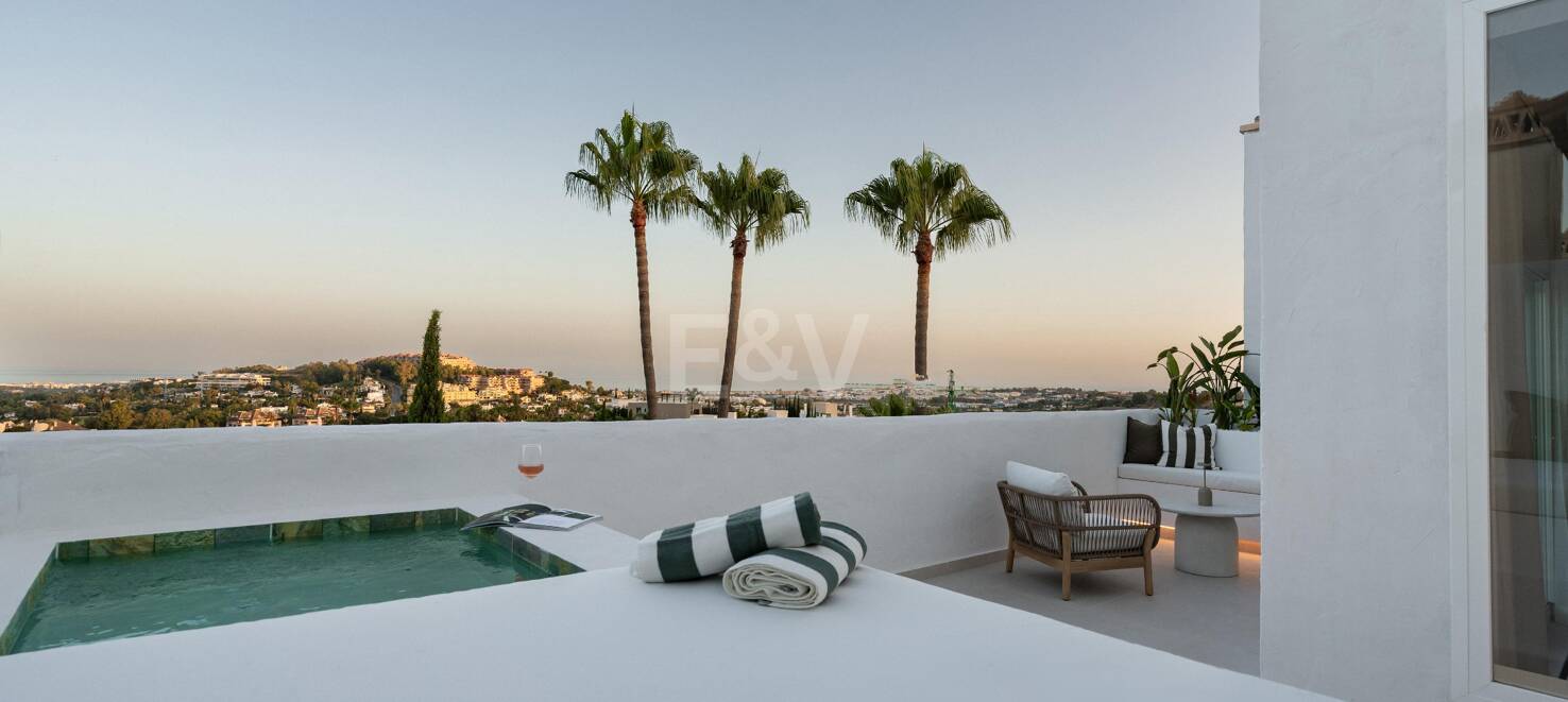Eck-Duplex-Penthouse in geschlossener Wohnanlage mit privatem Tauchbecken & Meerblick