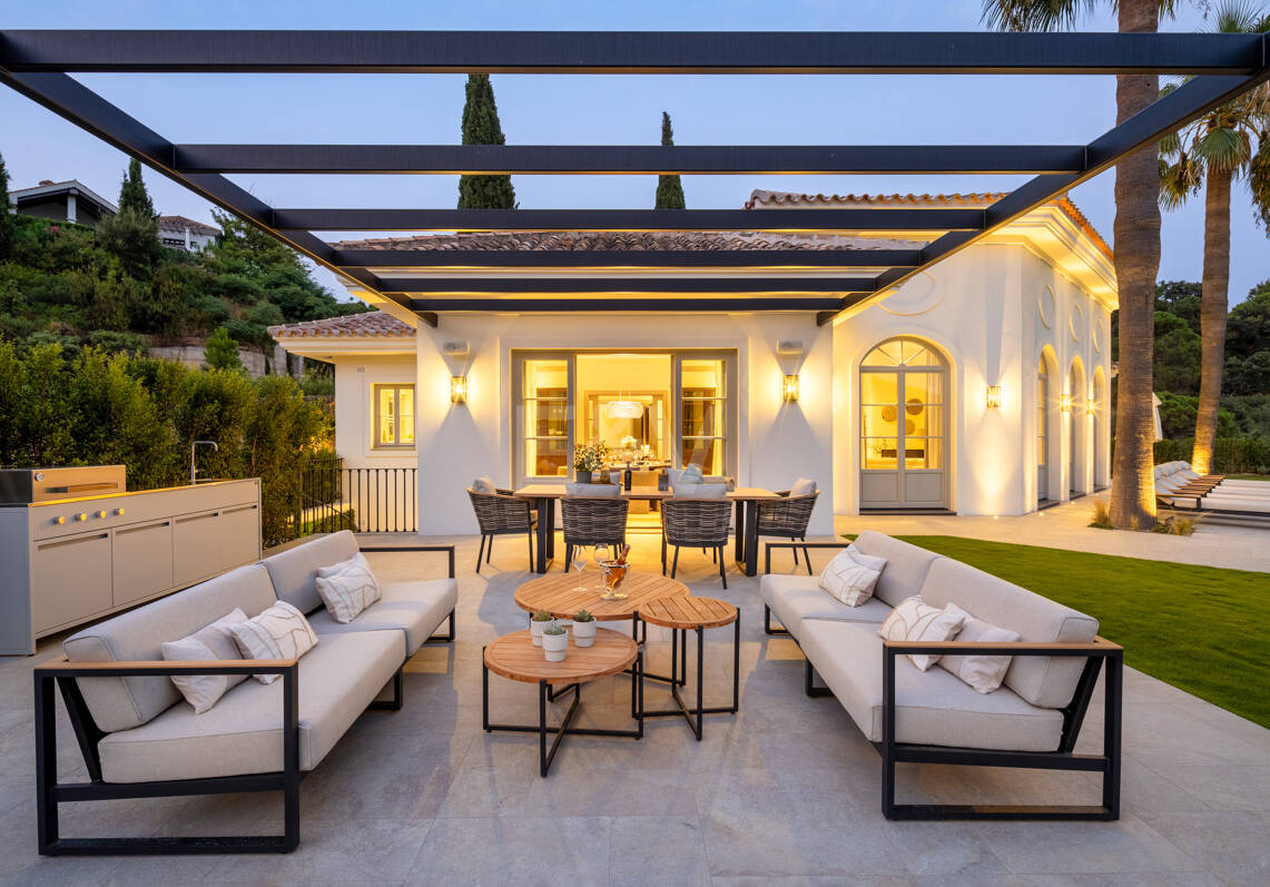 Villa Liora – Lujo Atemporal en el Corazón de La Zagaleta
