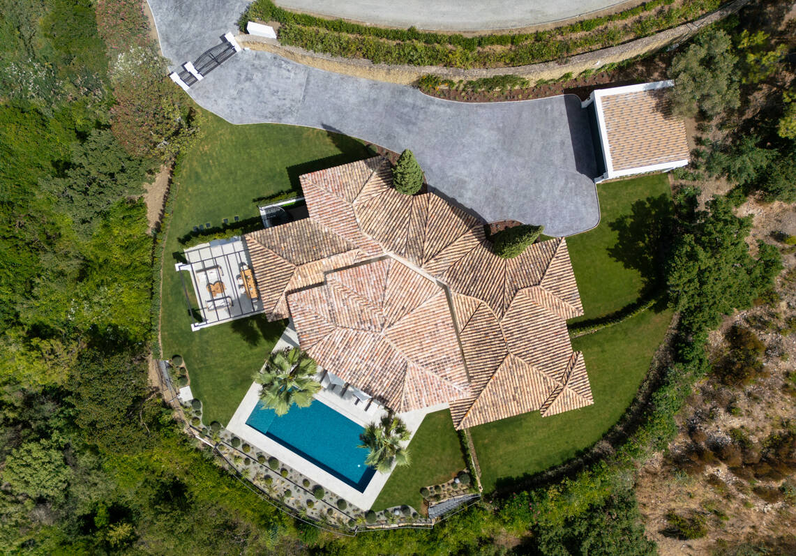 Villa Liora – Lujo Atemporal en el Corazón de La Zagaleta