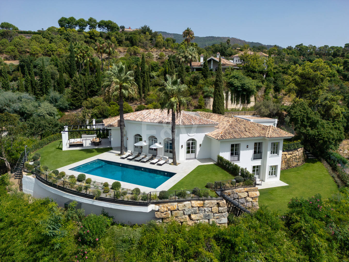 Villa Liora – Timeless Luxury in the Heart of La Zagaleta