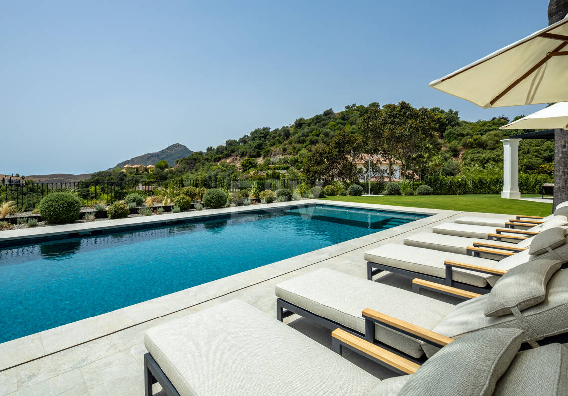 Villa Liora – Lujo Atemporal en el Corazón de La Zagaleta