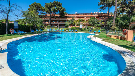 Penthouse in Prime Location with Large Terrace and Stunning Views