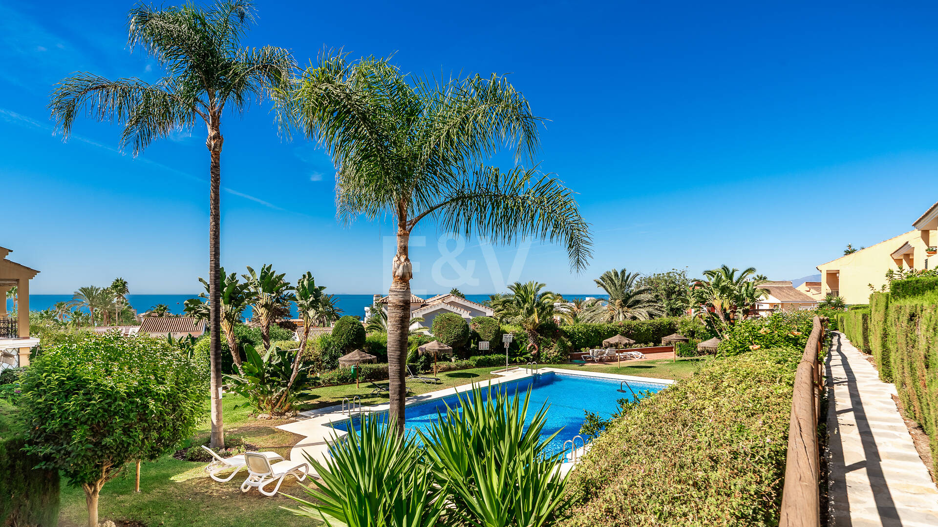 Beachside Living in Costabella: Sea Views, Roof Terrace, Pool