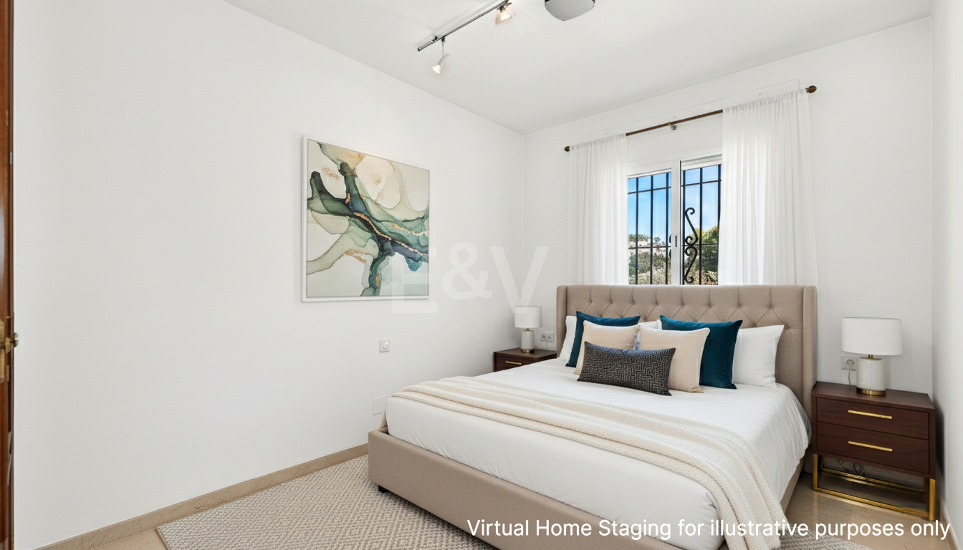 Beachside Living in Costabella: Sea Views, Roof Terrace, Pool