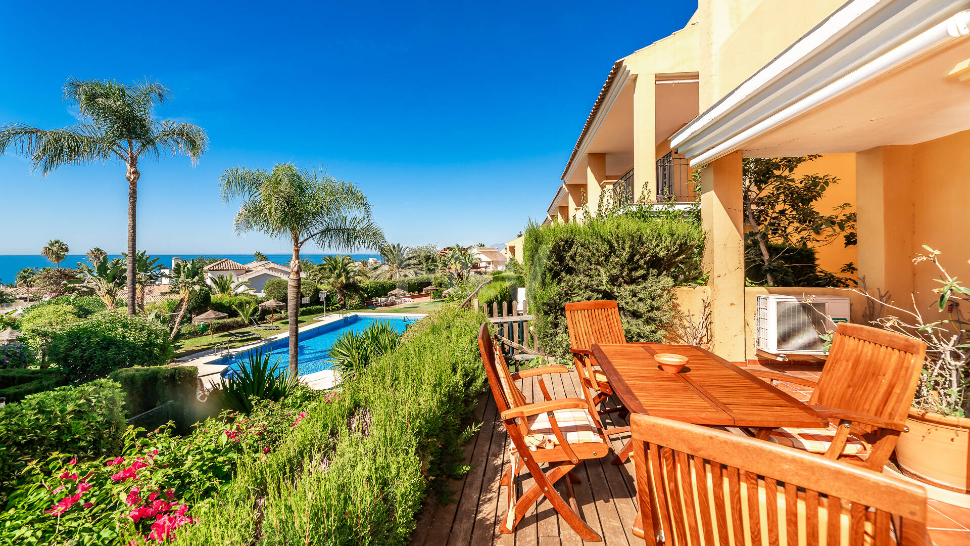 Beachside Living in Costabella: Sea Views, Roof Terrace, Pool