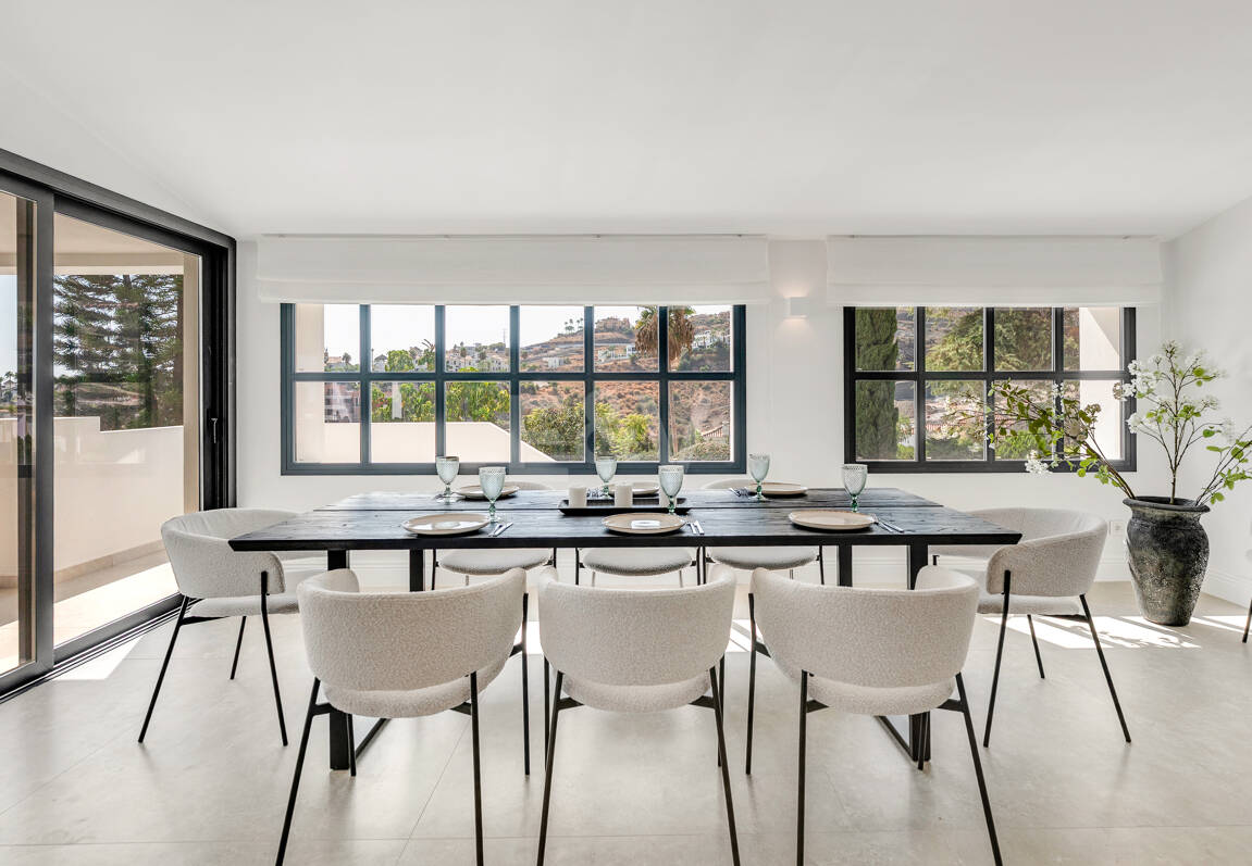 Exclusiva villa de lujo con vistas al mar y al golf en El Paraiso Alto