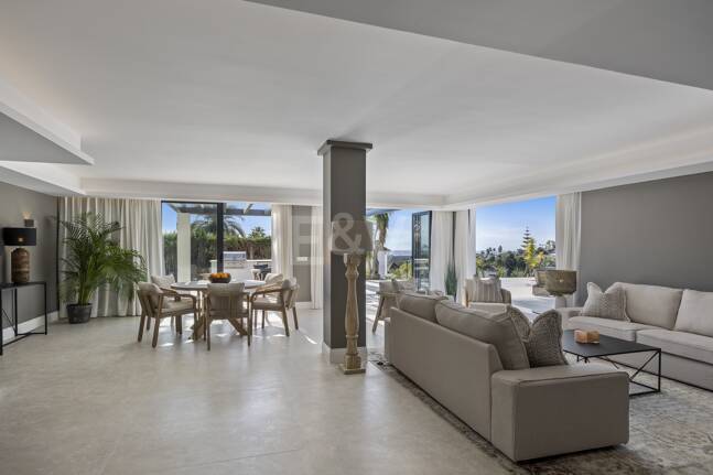 Exclusiva villa de lujo con vistas al mar y al golf en El Paraiso Alto