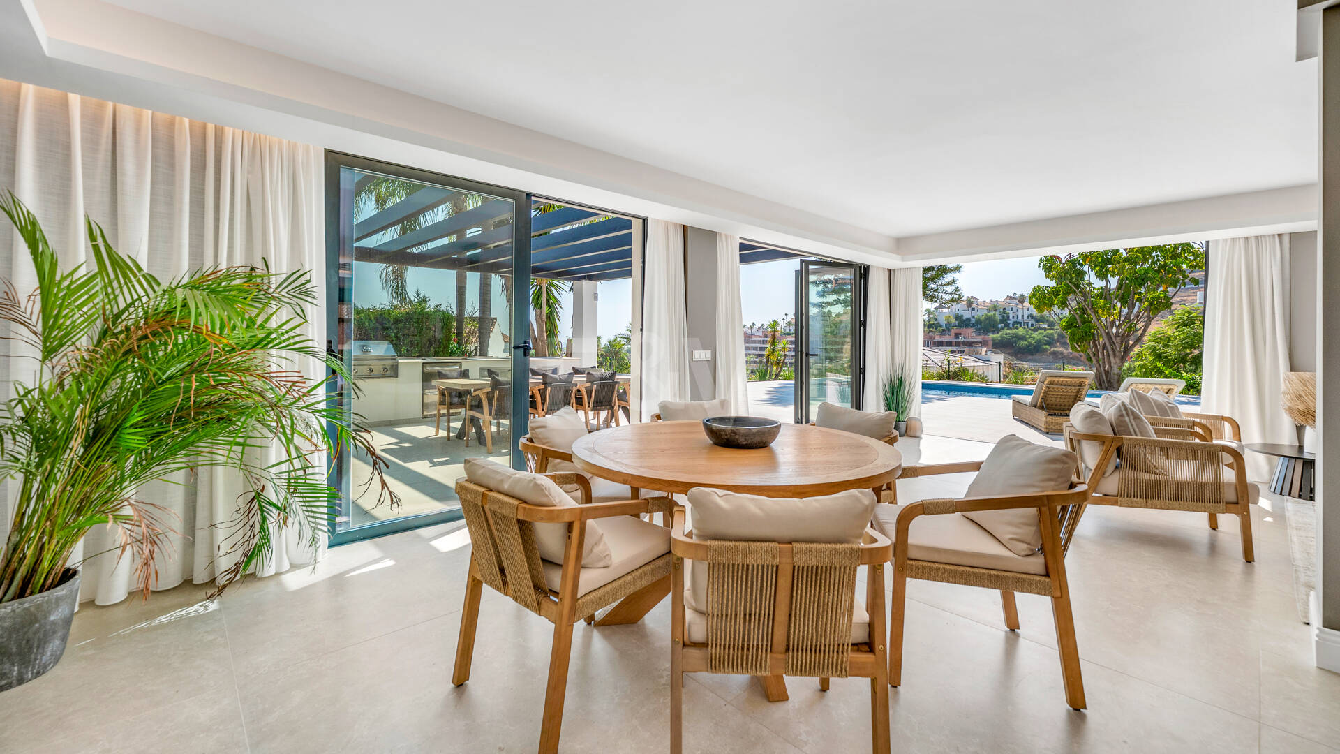 Exclusiva villa de lujo con vistas al mar y al golf en El Paraiso Alto