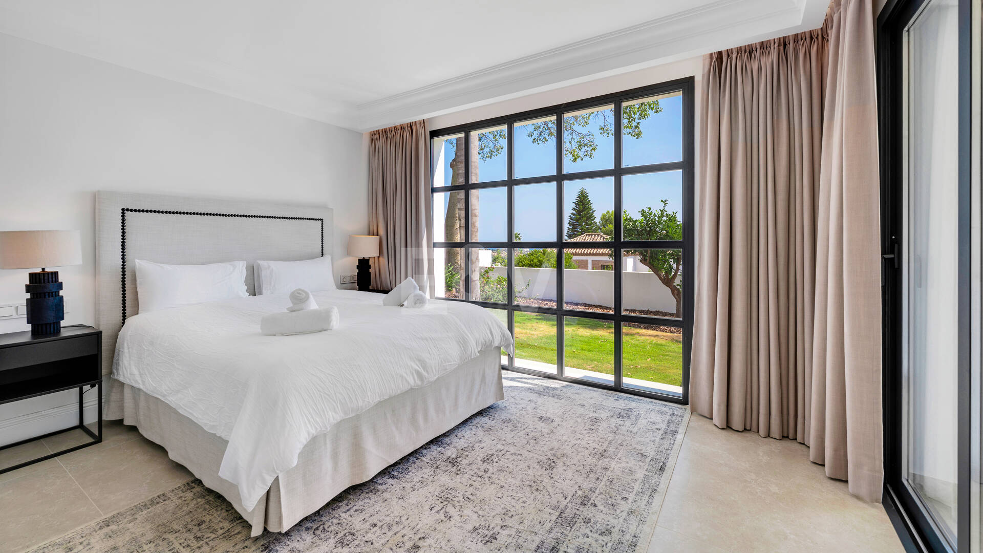 Exclusiva villa de lujo con vistas al mar y al golf en El Paraiso Alto