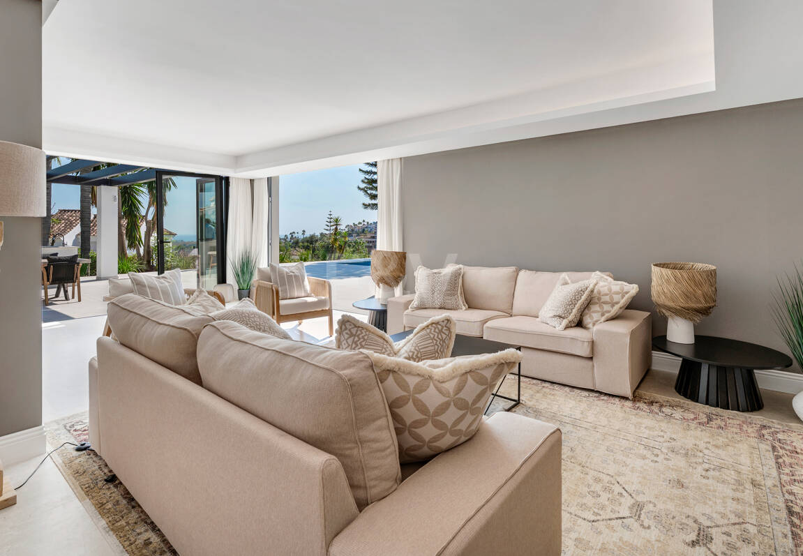 Exclusiva villa de lujo con vistas al mar y al golf en El Paraiso Alto