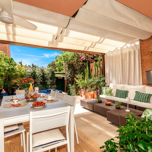 Spacious Townhouse with Jacuzzi, Pool and Paddle next to the Beach in Los Monteros