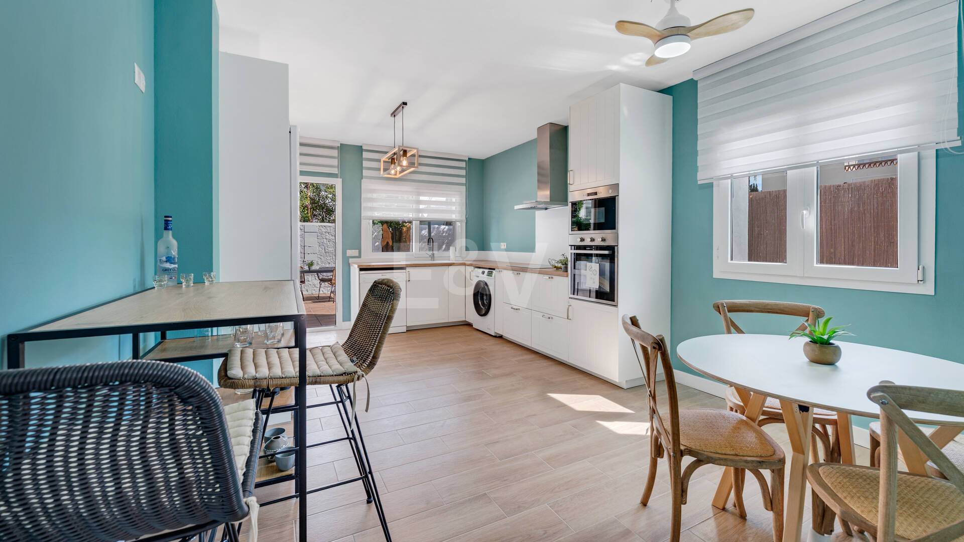 Coastal Living Just 2 Minutes from the Beach