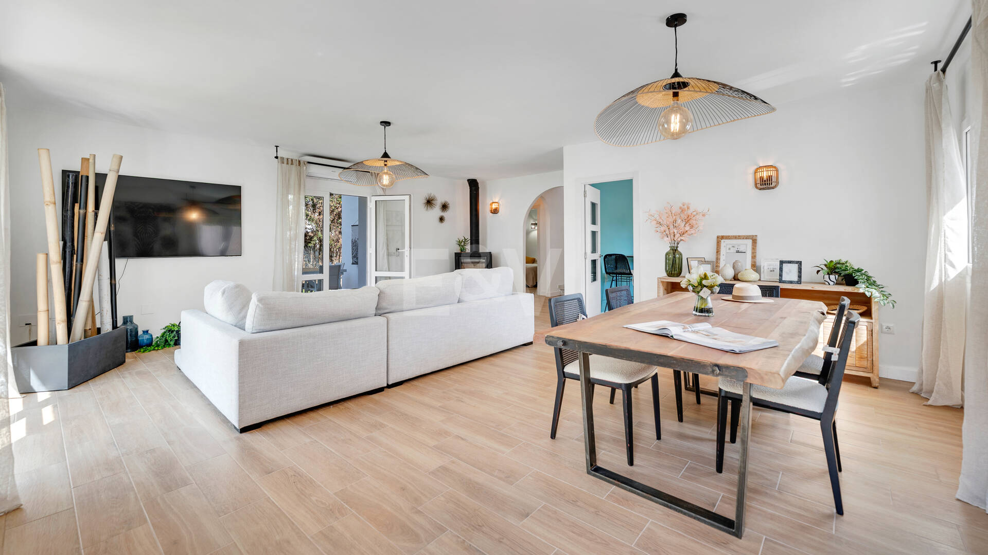 Coastal Living Just 2 Minutes from the Beach