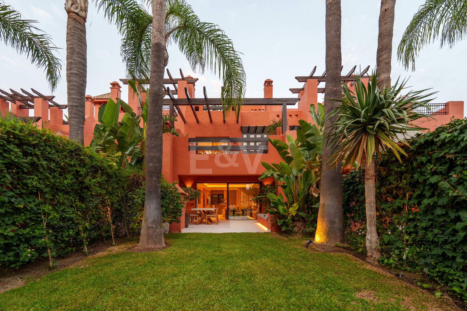 Modern lyx radhus på Golden Mile