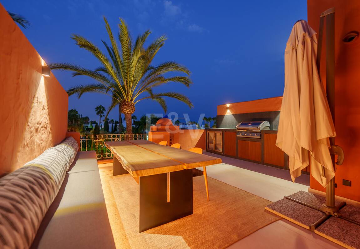 Modernes Luxus-Stadthaus an der Goldenen Meile