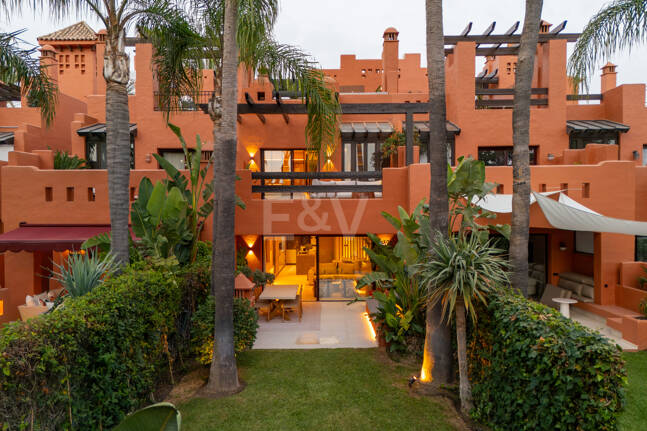 Modernes Luxus-Stadthaus an der Goldenen Meile