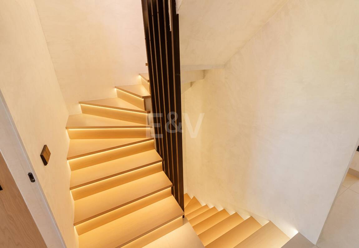 Modernes Luxus-Stadthaus an der Goldenen Meile