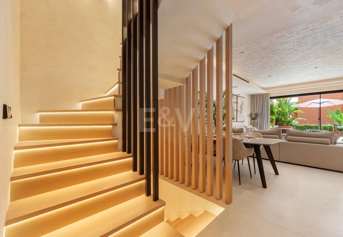 Modernes Luxus-Stadthaus an der Goldenen Meile