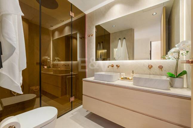 Modernes Luxus-Stadthaus an der Goldenen Meile