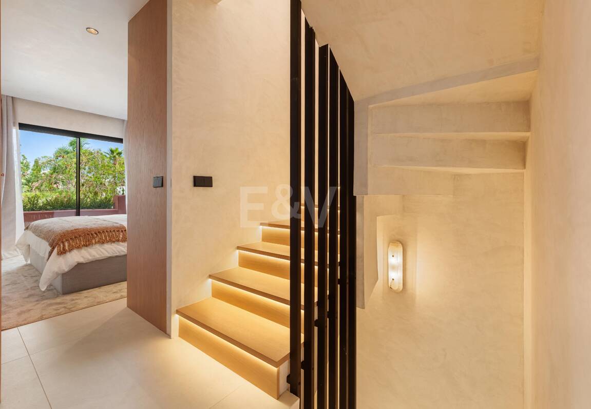 Modernes Luxus-Stadthaus an der Goldenen Meile