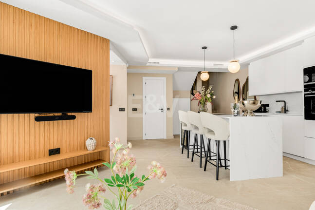 Radhus till salu i Puerto Banus, Marbella