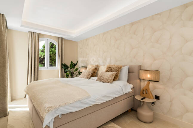 Radhus till salu i Puerto Banus, Marbella