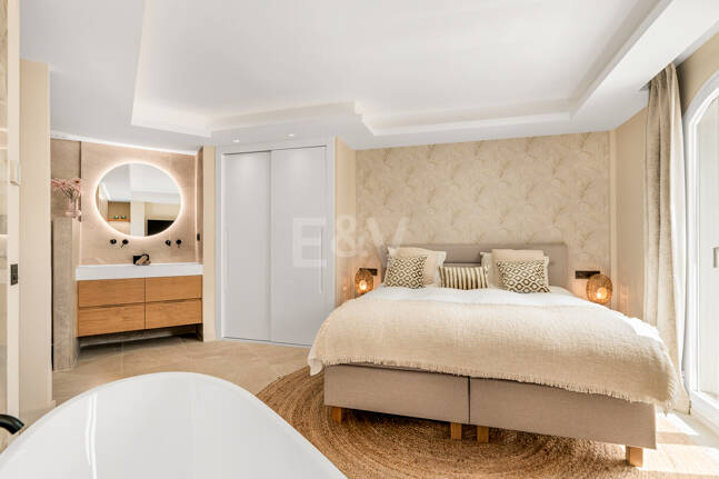 Radhus till salu i Puerto Banus, Marbella