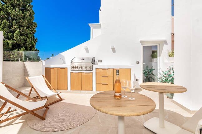 Radhus till salu i Puerto Banus, Marbella