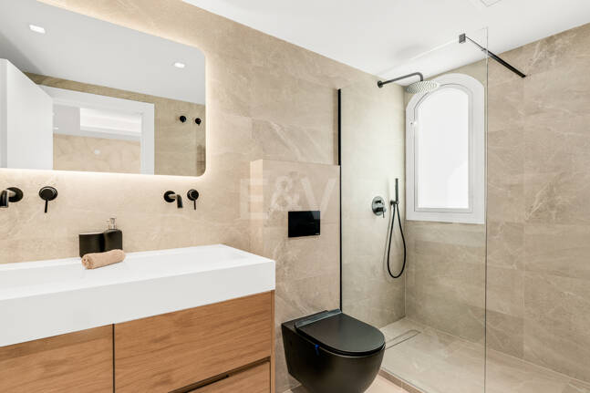 Radhus till salu i Puerto Banus, Marbella