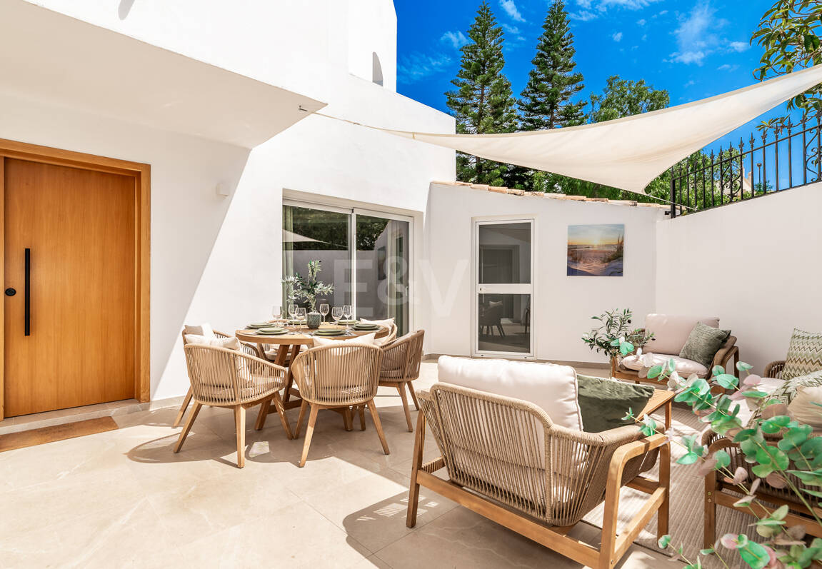 Radhus till salu i Puerto Banus, Marbella