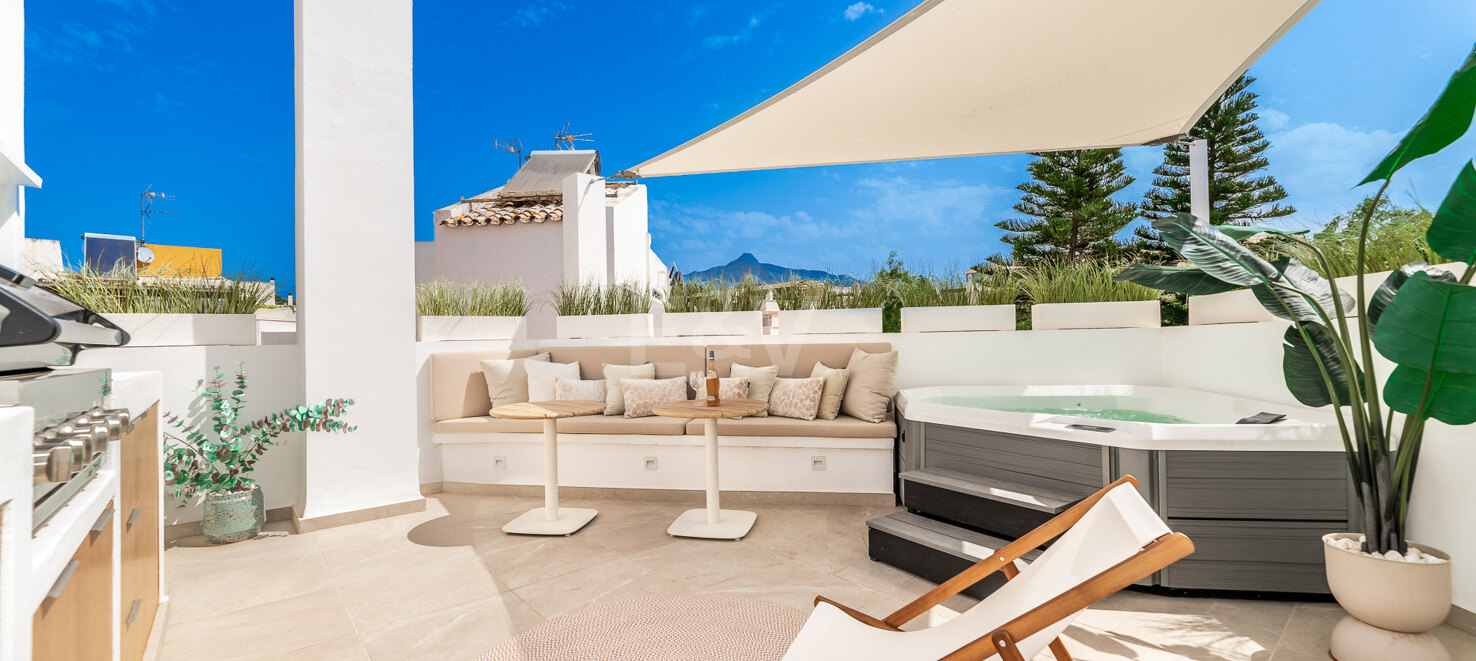 Radhus till salu i Puerto Banus, Marbella
