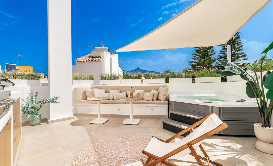 Radhus till salu i Puerto Banus, Marbella