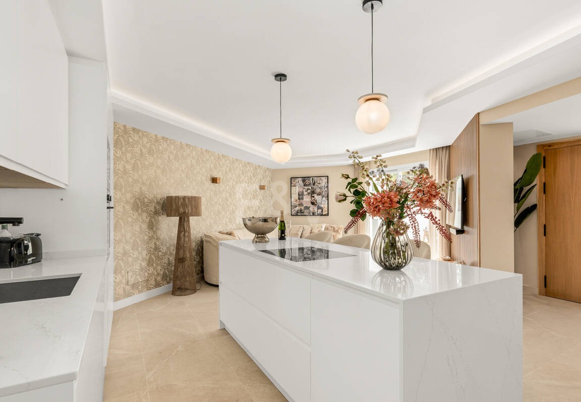 Radhus till salu i Puerto Banus, Marbella