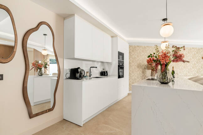 Radhus till salu i Puerto Banus, Marbella