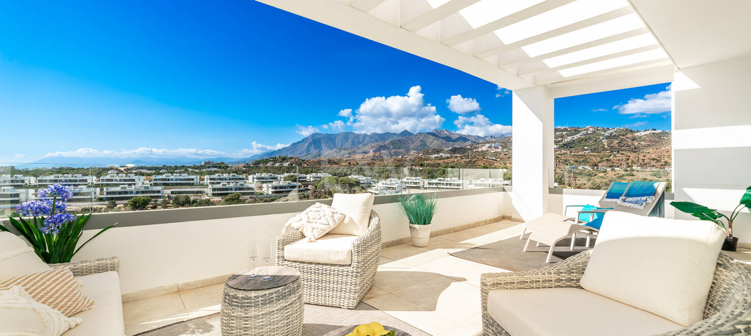 Penthouse mit Meer- und Bergblick in einer 5-Sterne-Wohnanlage