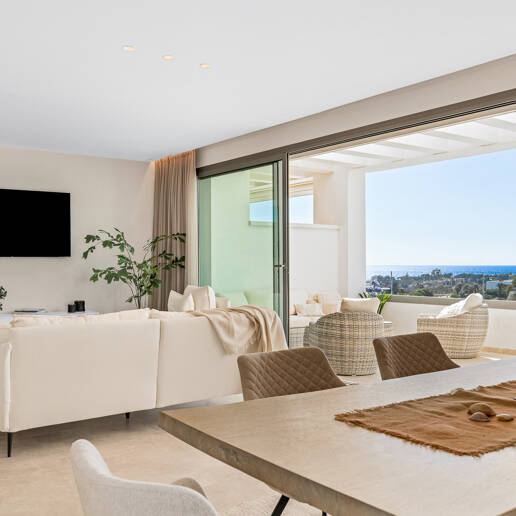 Penthouse mit Meer- und Bergblick in einer 5-Sterne-Wohnanlage