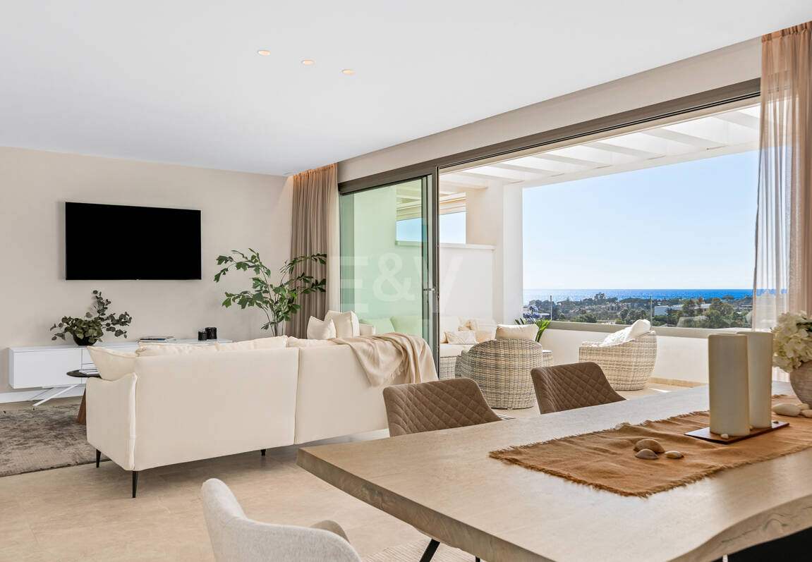 Penthouse with Sea & Mountain Views in 5-Star Community