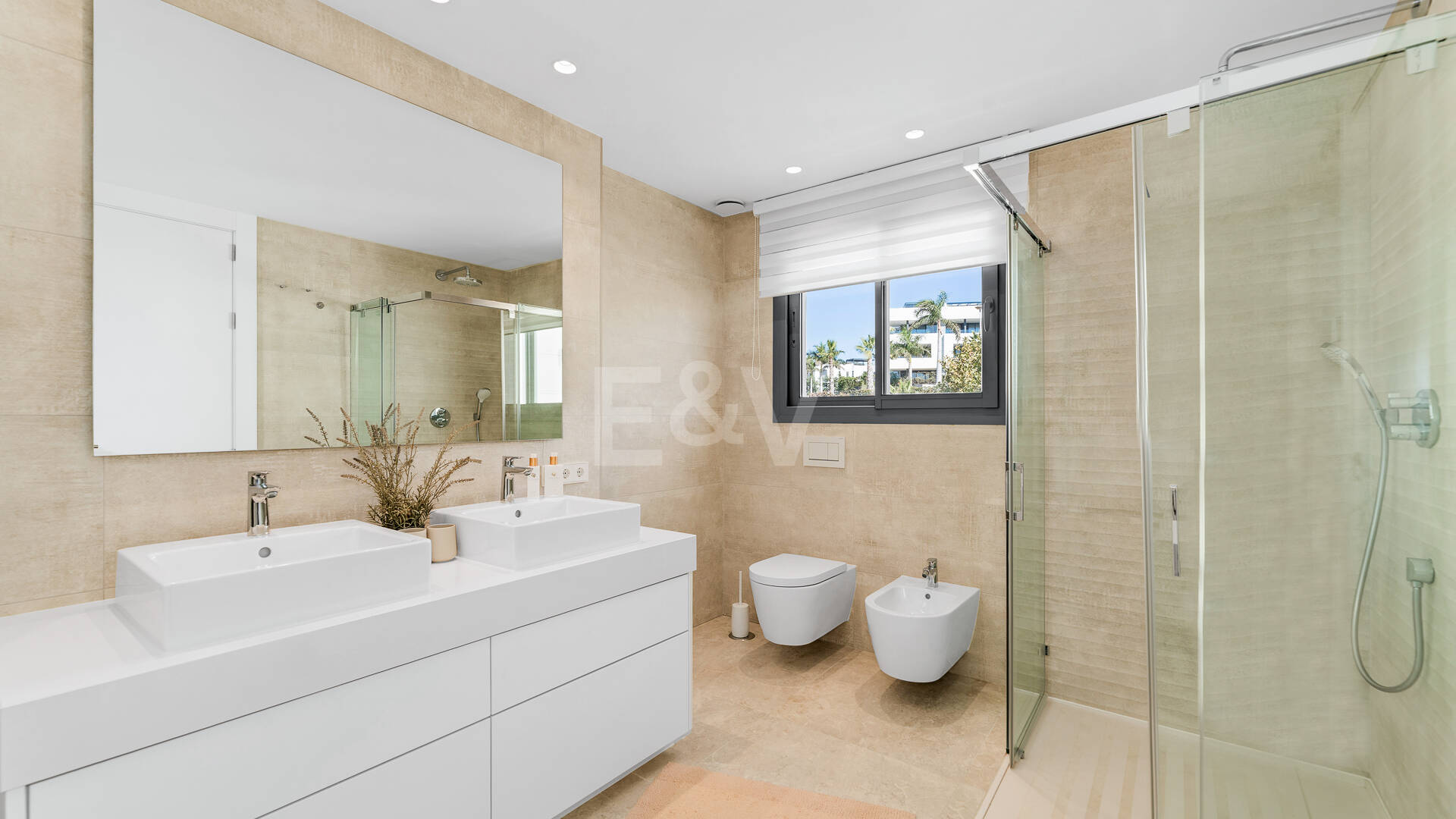 Penthouse med Sea & Mountain Utsikter i 5-stjärniga gemenskap