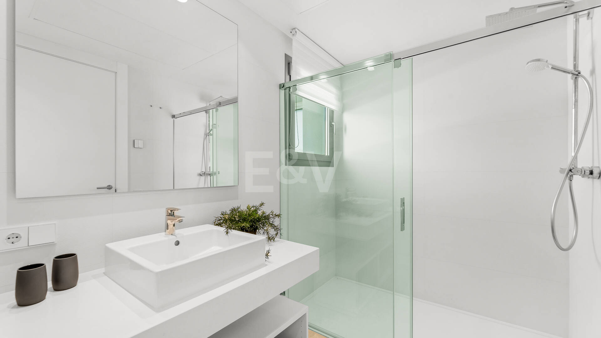 Penthouse med Sea & Mountain Utsikter i 5-stjärniga gemenskap