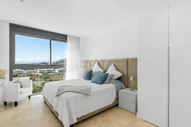 Penthouse with Sea & Mountain Views in 5-Star Community