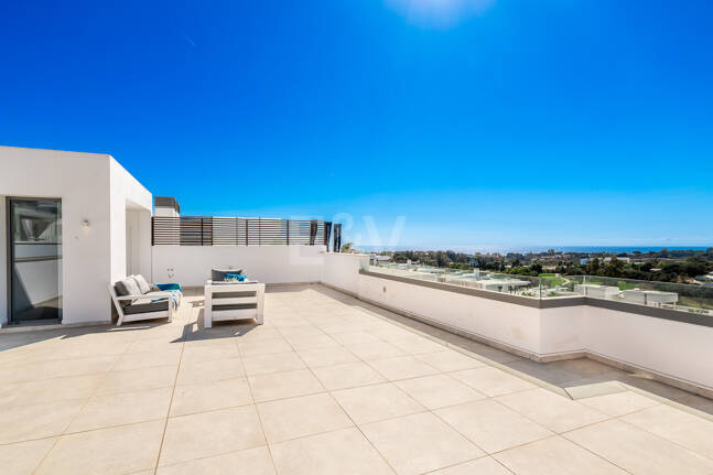 Penthouse with Sea & Mountain Views in 5-Star Community