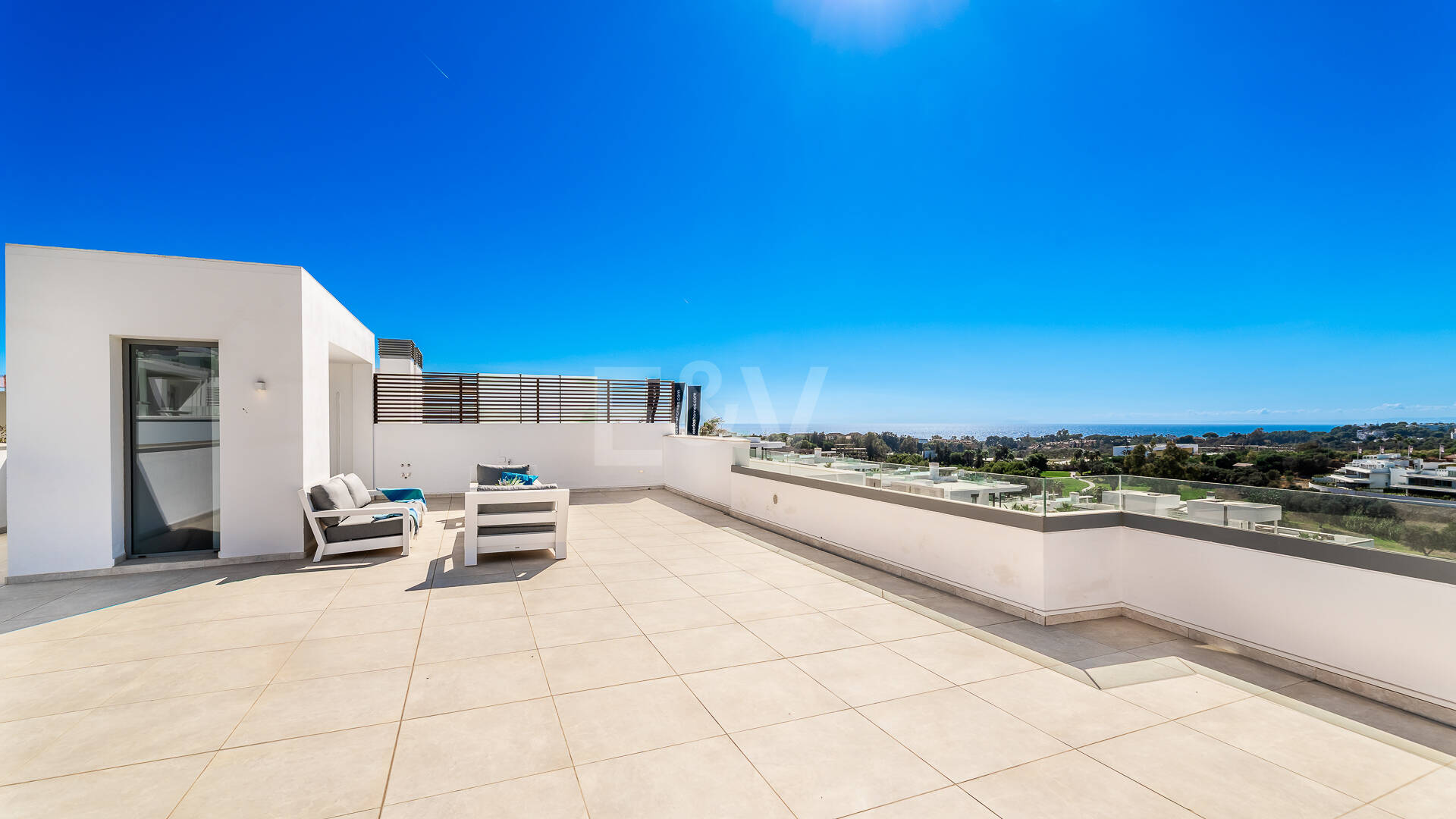 Penthouse with Sea & Mountain Views in 5-Star Community