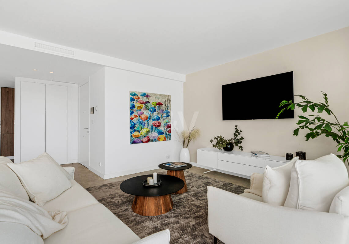 Penthouse avec Mer & Montagne Vues dans la communauté 5 étoiles
