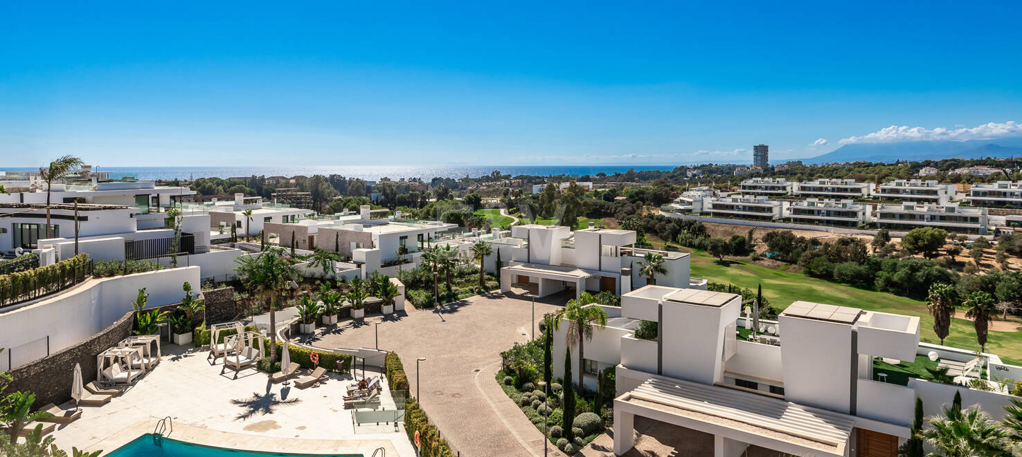 Penthouse mit Meer- und Bergblick in einer 5-Sterne-Wohnanlage