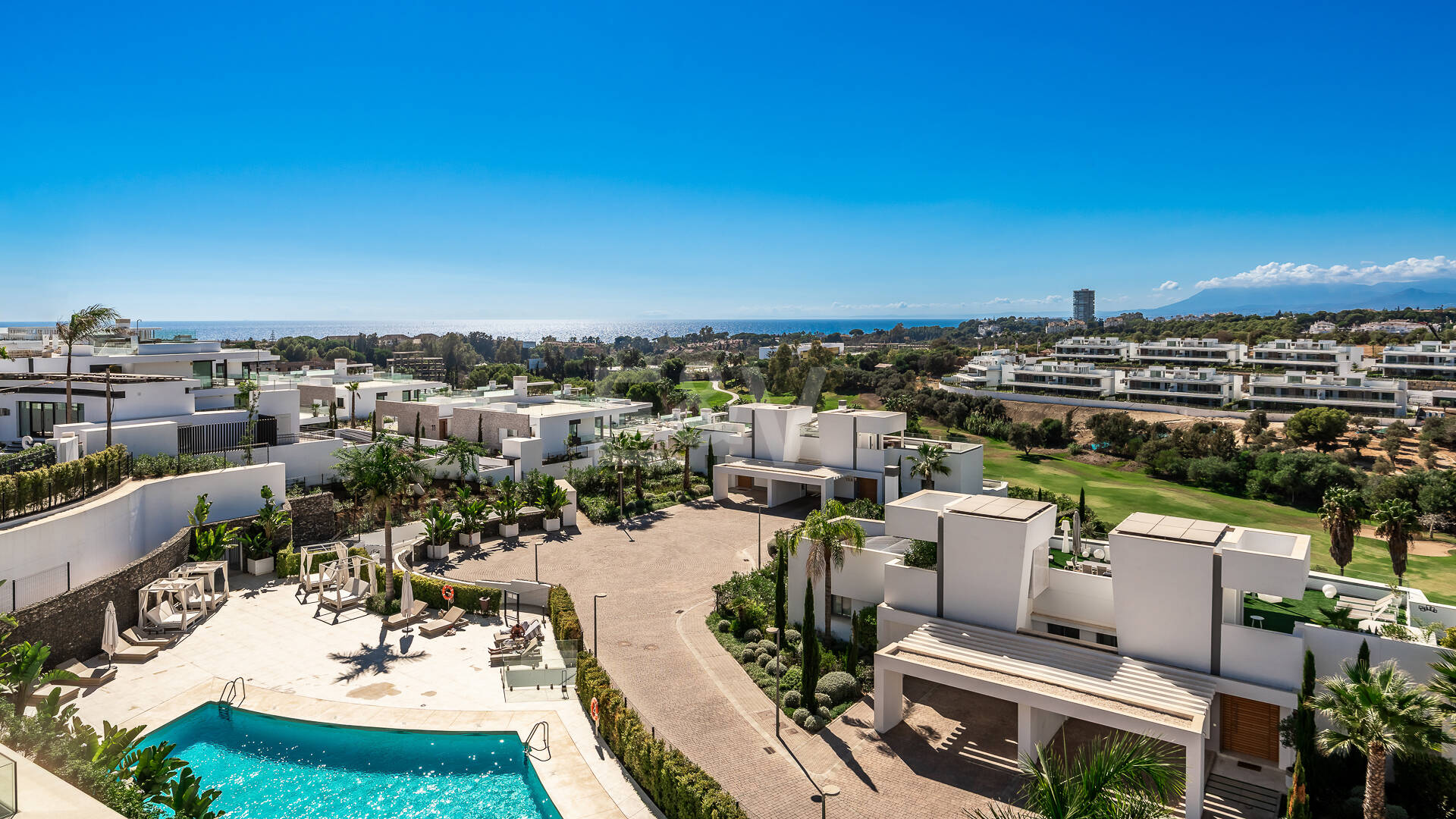 Penthouse with Sea & Mountain Views in 5-Star Community